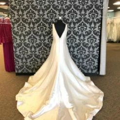 Something Blue Allure 9600 Women Wedding Dress Bengaline Almond Size 14 V-Neck WEDDING DRESSES 10 Something Blue Allure 9600 Women Wedding Dress Bengaline Almond Size 14 V-Neck WEDDING DRESSES