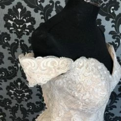 Something Blue Essense Of Size 14 Ivory Sweetheart Off The Shoulder Tulle And Lace FIt & Flare 9 Something Blue Essense Of Size 14 Ivory Sweetheart Off The Shoulder Tulle And Lace FIt & Flare