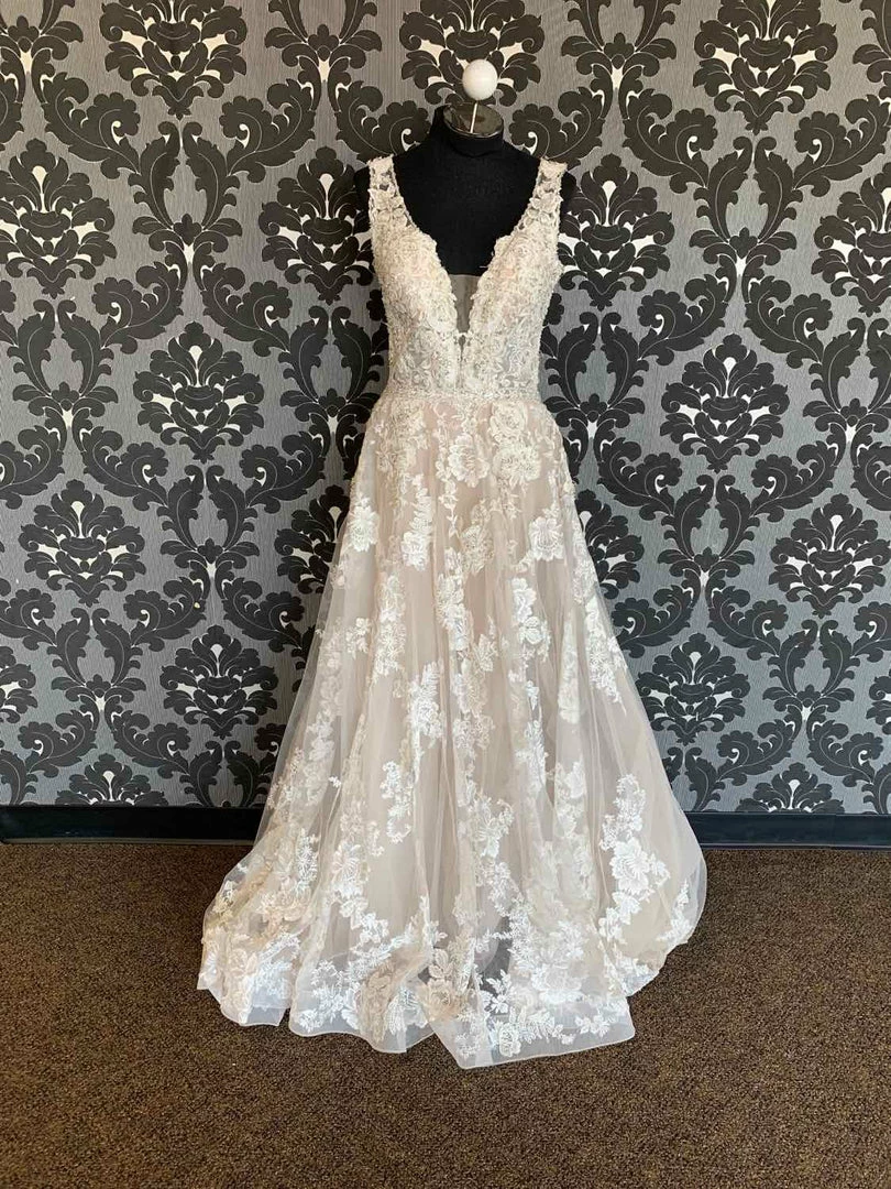 Something Blue Allure Bridal C505 Size 10 Ivory And Nude Tulle With Lace Aline WEDDING DRESSES 3 Something Blue Allure Bridal C505 Size 10 Ivory And Nude Tulle With Lace Aline WEDDING DRESSES
