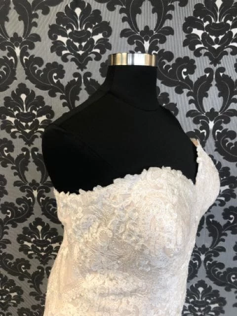 Something Blue WEDDING DRESSES Essense Of Australia D2556CRLU Women's Wedding Dress Lace 5 Something Blue WEDDING DRESSES Essense Of Australia D2556CRLU Women's Wedding Dress Lace