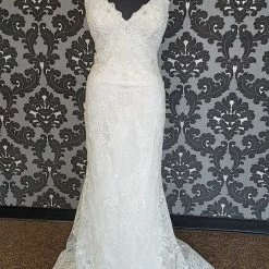 Something Blue Allure Bridal C458 Women's Wedding Dress Lace/Tulle Ivory W/ Removable Train