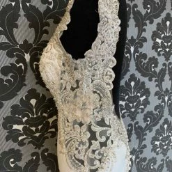 Something Blue Madison James MJ307 Size 8 Ivory Crepe/Beaded Sleeveless V-Neck WEDDING DRESSES 12 Something Blue Madison James MJ307 Size 8 Ivory Crepe/Beaded Sleeveless V-Neck WEDDING DRESSES