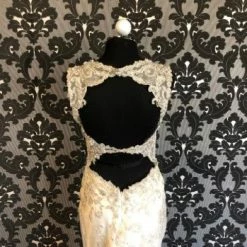 Something Blue WEDDING DRESSES Size 8 Ivory Maggie Sottero Lace Sheath