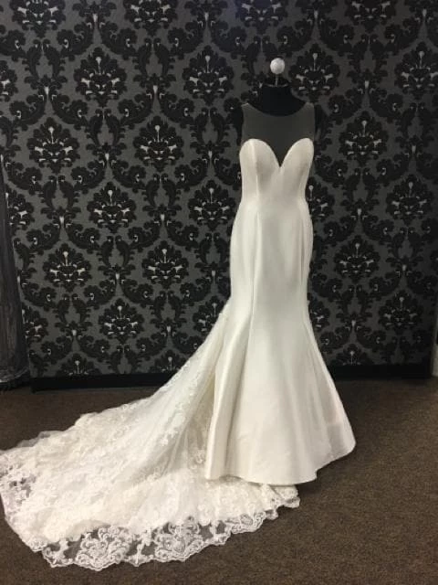 Something Blue Wedding Allure Bridal Women's Wedding Dress Bengaline Ivory Size 10 WEDDING DRESSES 5 Something Blue Wedding Allure Bridal Women's Wedding Dress Bengaline Ivory Size 10 WEDDING DRESSES