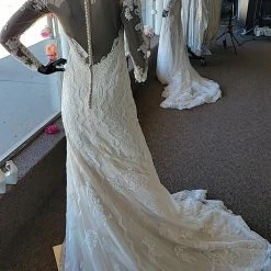 Something Blue Stella York Women's Wedding Dress Lace Ivory Size 8 Long Sleeve