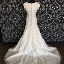 Size 14 Champagne Ivory Allure Bridal Lace Cap Sleeve Fit & Flare Sweetheart