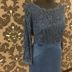 Something Blue Wedding Adrianna Papell Formal Lace/ Poly Spandex Navy Size 12 FORMAL/MOTHER'S DRESSES