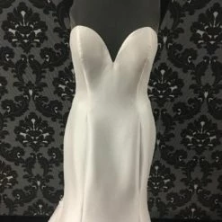 Something Blue Wedding Allure Bridal Women's Wedding Dress Bengaline Ivory Size 10 WEDDING DRESSES 8 Something Blue Wedding Allure Bridal Women's Wedding Dress Bengaline Ivory Size 10 WEDDING DRESSES