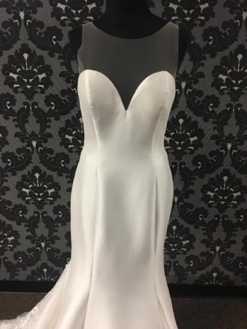 Something Blue Wedding Allure Bridal Women's Wedding Dress Bengaline Ivory Size 10 WEDDING DRESSES 4 Something Blue Wedding Allure Bridal Women's Wedding Dress Bengaline Ivory Size 10 WEDDING DRESSES