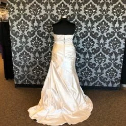 Something Blue Pronovias Tigriss Wedding Dress Satin Oyster Size 20 Strapless WEDDING DRESSES