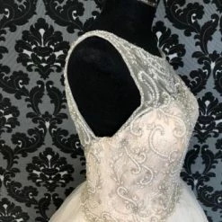 Something Blue Justin Alexander Size 14 Ivory And Nude Highneck Sleeveless Tulle Ballgown 9 Something Blue Justin Alexander Size 14 Ivory And Nude Highneck Sleeveless Tulle Ballgown