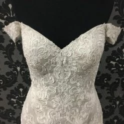 Something Blue Wedding Stella York Women's Wedding Dress Lace Ivory Size 12 Sheath