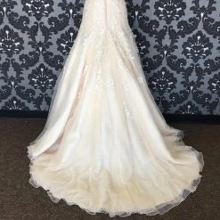 Something Blue Champ Size 8 WEDDING DRESSES