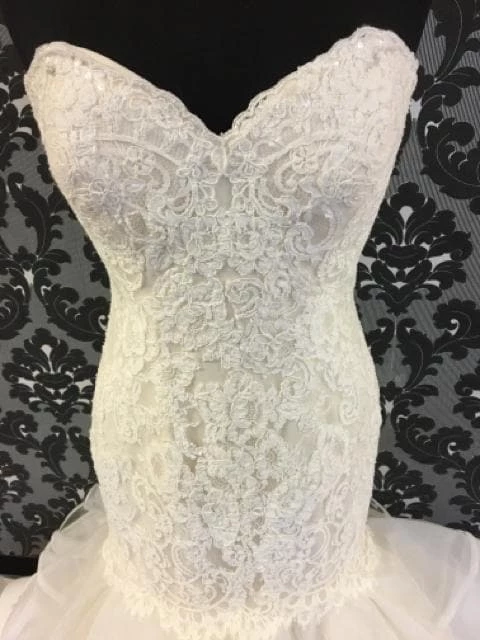 Something Blue Wedding Mori Lee ML2879 Women's Wedding Dress Lace And Horse Hair Size 10 4 Something Blue Wedding Mori Lee ML2879 Women's Wedding Dress Lace And Horse Hair Size 10