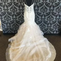 Something Blue Madeline Gardner Women's Wedding Dress Beaded Lace/Horsehair WEDDING DRESSES 8 Something Blue Madeline Gardner Women's Wedding Dress Beaded Lace/Horsehair WEDDING DRESSES