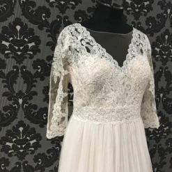 Something Blue Wedding Modeca Women's Wedding Dress Tulle & Lace Ivory/Champagne A-line WEDDING DRESSES 8 Something Blue Wedding Modeca Women's Wedding Dress Tulle & Lace Ivory/Champagne A-line WEDDING DRESSES