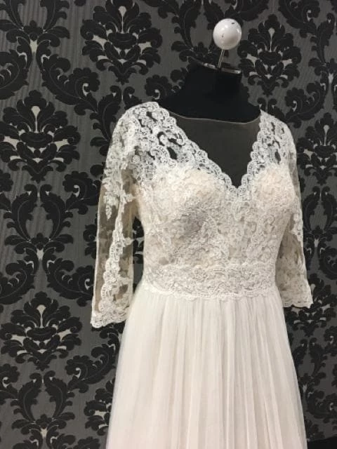 Something Blue Wedding Modeca Women's Wedding Dress Tulle & Lace Ivory/Champagne A-line WEDDING DRESSES 5 Something Blue Wedding Modeca Women's Wedding Dress Tulle & Lace Ivory/Champagne A-line WEDDING DRESSES