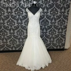 Something Blue Sincerity 44148 Women's Wedding Dress Lace/Tulle Ivory Size 12