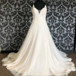 Something Blue Sincerity Bridal 1142 Lace/Tulle Size 14 AS IS RUNS AND HOLES THROUGHOUT WEDDING DRESSES