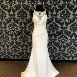 Something Blue Stella York 6404IV Wedding Dress Crepe/Lace Ivory Size 6 WEDDING DRESSES