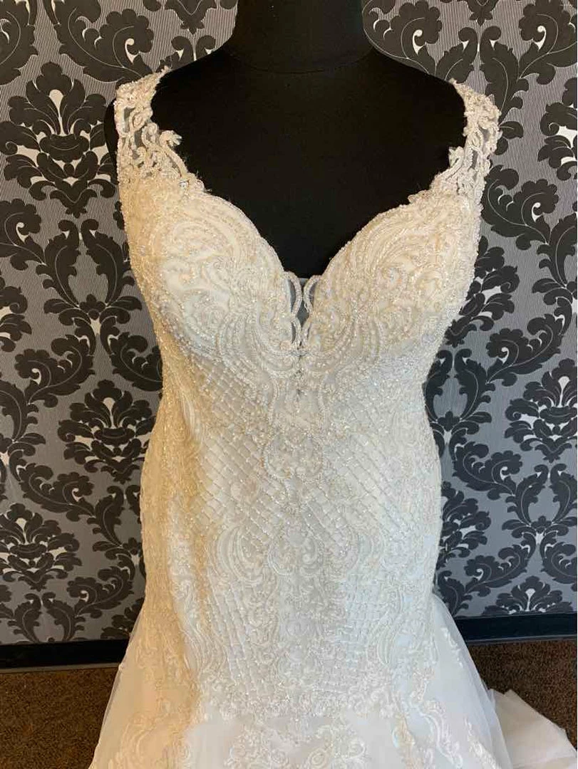 Something Blue Essense Of Australia D2434 Wedding Dress Beaded Ivory AS IS HOLES IN TULLE WEDDING DRESSES 4 Something Blue Essense Of Australia D2434 Wedding Dress Beaded Ivory AS IS HOLES IN TULLE WEDDING DRESSES