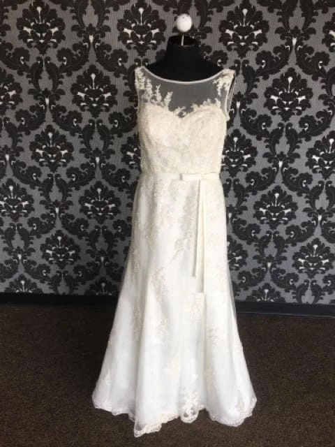 Something Blue Wedding Sincerity Bridal Women's Wedding Dress Lace/Tulle Ivory Size 16 WEDDING DRESSES 3 Something Blue Wedding Sincerity Bridal Women's Wedding Dress Lace/Tulle Ivory Size 16 WEDDING DRESSES