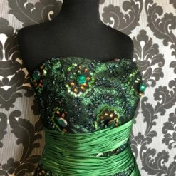 Something Blue Luxgal 65013 Women's Formal Lace/Satin Emerald/Black Size 4