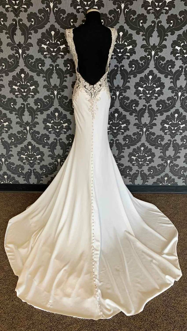 Something Blue Madison James MJ307 Size 8 Ivory Crepe/Beaded Sleeveless V-Neck WEDDING DRESSES 8 Something Blue Madison James MJ307 Size 8 Ivory Crepe/Beaded Sleeveless V-Neck WEDDING DRESSES