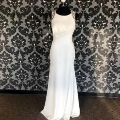 Something Blue Pronovias Size 8 WEDDING DRESSES