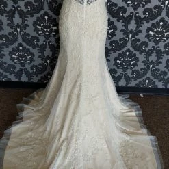 Something Blue WEDDING DRESSES Casablanca 240 Wedding Dress Size 18 Beaded Nude Sleeveless Sheath V-Neck