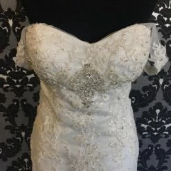 Something Blue Wedding Size 10 Ivory Symphony Of Venus Lace Off The Shoulder Fit & Flare Sweetheart