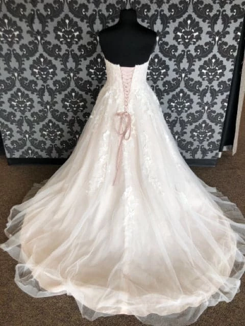 Something Blue Stella York Wedding Dress Tulle/Lace Champagne/Ivory Size 16 WEDDING DRESSES 3 Something Blue Stella York Wedding Dress Tulle/Lace Champagne/Ivory Size 16 WEDDING DRESSES