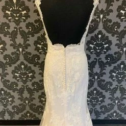 Something Blue Maggie Sottero 7MD985 Wedding Dress Lace/Tulle Ivory Size 8 Lace WEDDING DRESSES