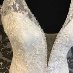 Something Blue Jasmine Size 14 Ivory Tulle And Sequin Sleeveless V-neck Mermaid WEDDING DRESSES