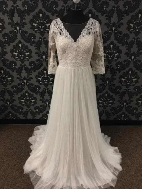 Something Blue Wedding Modeca Women's Wedding Dress Tulle & Lace Ivory/Champagne A-line WEDDING DRESSES 3 Something Blue Wedding Modeca Women's Wedding Dress Tulle & Lace Ivory/Champagne A-line WEDDING DRESSES