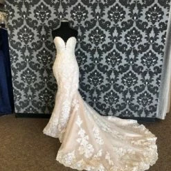 Something Blue Essense Of Australia D2424CR Wedding Dress Lace Ivory/Champagne WEDDING DRESSES