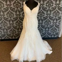 Something Blue Essense Of Australia D2434 Wedding Dress Beaded Ivory AS IS HOLES IN TULLE WEDDING DRESSES
