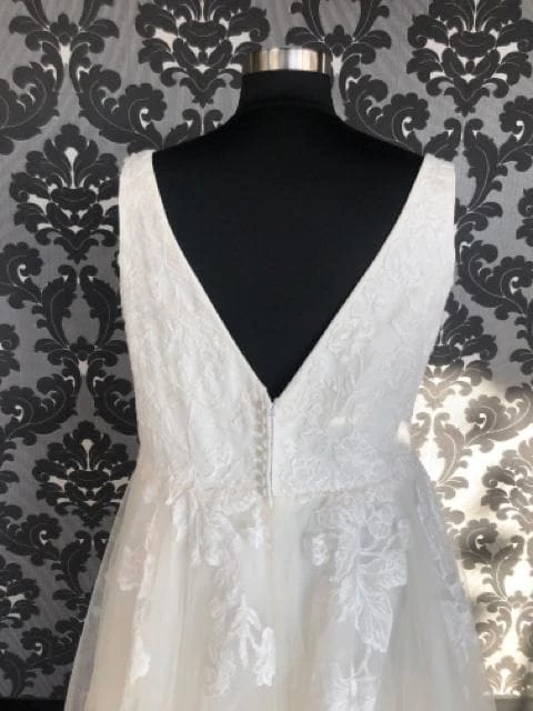 Something Blue Essense Of Australia D3121ZZ Women's Wedding Dress Ivory Size 26 WEDDING DRESSES 6 Something Blue Essense Of Australia D3121ZZ Women's Wedding Dress Ivory Size 26 WEDDING DRESSES