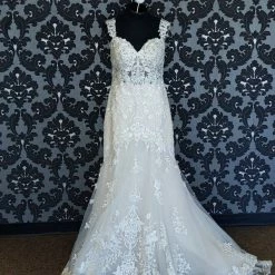Something Blue Essense D2642 Wedding Dress Size 14 Lace/Tulle Ivory Sleeveless