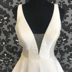 Something Blue WEDDING DRESSES Justin Alexander JOLYNN Women's Wedding Dress Bengaline Ivory Size 8