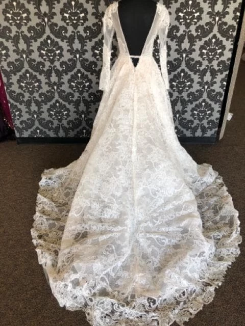 Something Blue Calla Blanche CALISTA 18231 Women's Wedding Dress Lace Ivory/Nude A-line WEDDING DRESSES 6 Something Blue Calla Blanche CALISTA 18231 Women's Wedding Dress Lace Ivory/Nude A-line WEDDING DRESSES