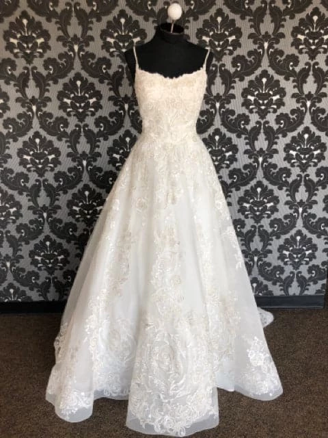 Something Blue Allure Bridal Disney "Beauty's Rose" Size 6 Ivory Ballgown 3 Something Blue Allure Bridal Disney "Beauty's Rose" Size 6 Ivory Ballgown