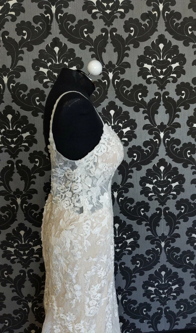 Something Blue Stella York 7370 Wedding Dress Size 14 Lace/Tulle Ivory Sleeveless Sheath WEDDING DRESSES 5 Something Blue Stella York 7370 Wedding Dress Size 14 Lace/Tulle Ivory Sleeveless Sheath WEDDING DRESSES