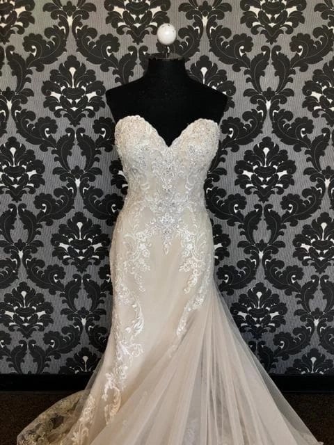 Something Blue WEDDING DRESSES Kenneth Winston KOURTNEY 1775 Women's Wedding Dress Lace Ivory/Champagne 4 Something Blue WEDDING DRESSES Kenneth Winston KOURTNEY 1775 Women's Wedding Dress Lace Ivory/Champagne