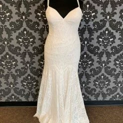 Something Blue Allure Bridal Disney "Pocahontas" Size 20 Sleeveless Lace Fit & Flare WEDDING DRESSES