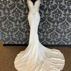 Something Blue Madison James MJ307 Size 8 Ivory Crepe/Beaded Sleeveless V-Neck WEDDING DRESSES