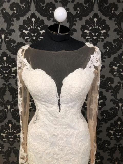 Something Blue WEDDING DRESSES Martina Liana 935cr Lace Ivory Size 10 AS IS LARGE HOLES BACK MESH/ SLEEVES 4 Something Blue WEDDING DRESSES Martina Liana 935cr Lace Ivory Size 10 AS IS LARGE HOLES BACK MESH/ SLEEVES